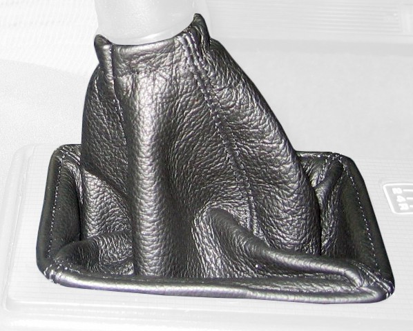 1988-94 Chevrolet Cavalier shift boot